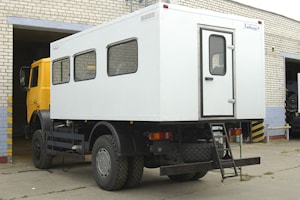 Вахтовый автобус АФВ-5434 «ЛЮБАВА» (вид сзади)